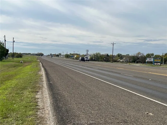 $3,975,952 | 6936 East Sh-21, Bryan, TX 77808