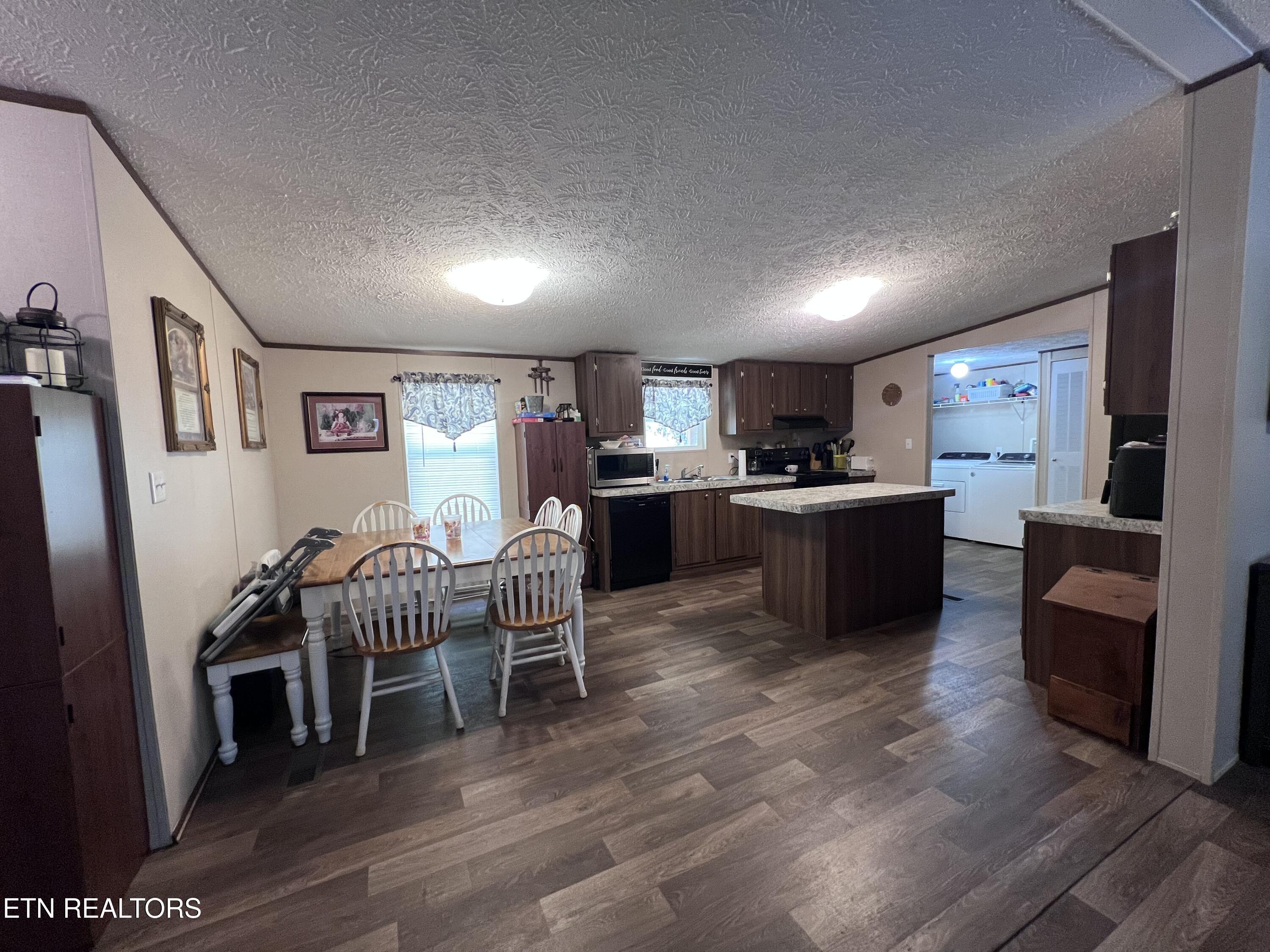 691-695 Blue Rdg Church Road Pineville, KY 40977 - Photo 19 of 53 IMG_2371