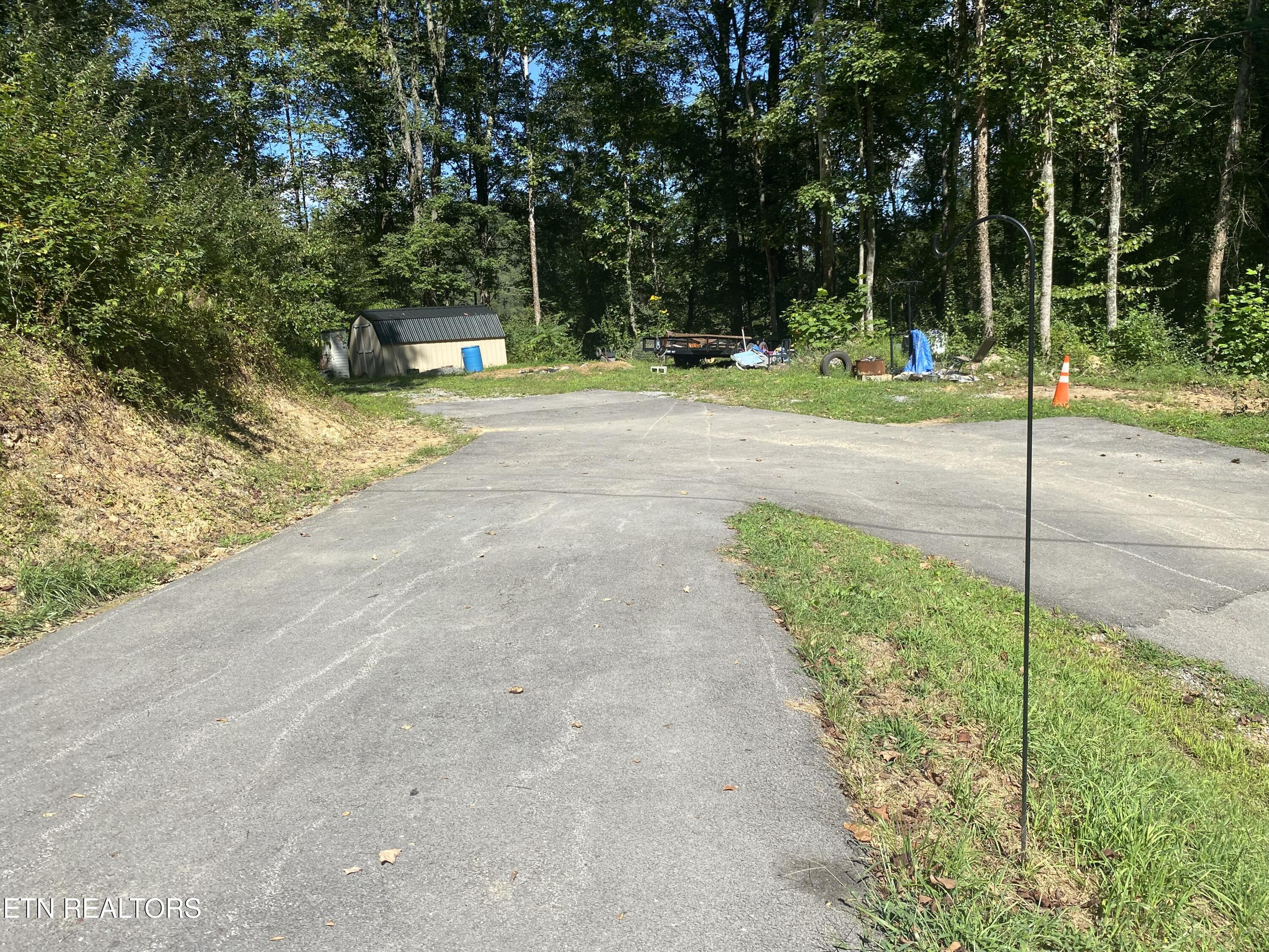 691-695 Blue Rdg Church Road Pineville, KY 40977 - Photo 6 of 53 77905246854__59D03D06-F995-425B-9A5C-FCA