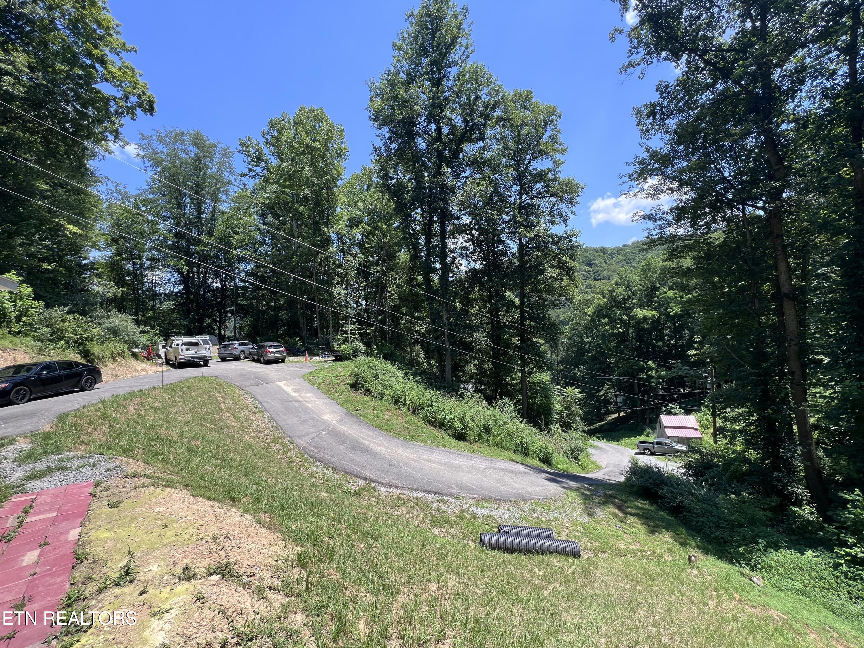 691-695 Blue Rdg Church Road Pineville, KY 40977 - Photo 9 of 53 IMG_2404