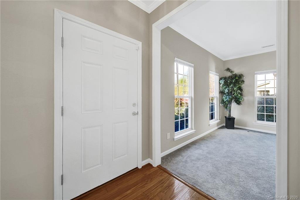 1112 Gower Street Fort Mill, SC 29708 - Photo 8 of 47