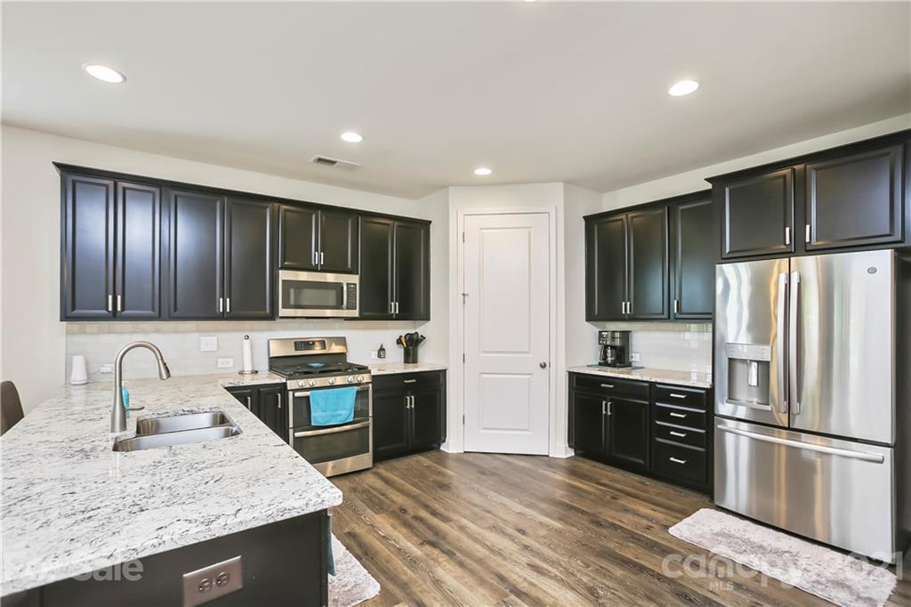 4373 Hunton Dale Road Northwest Concord, NC 28027 - Photo 11 of 30 Gallery Image 11