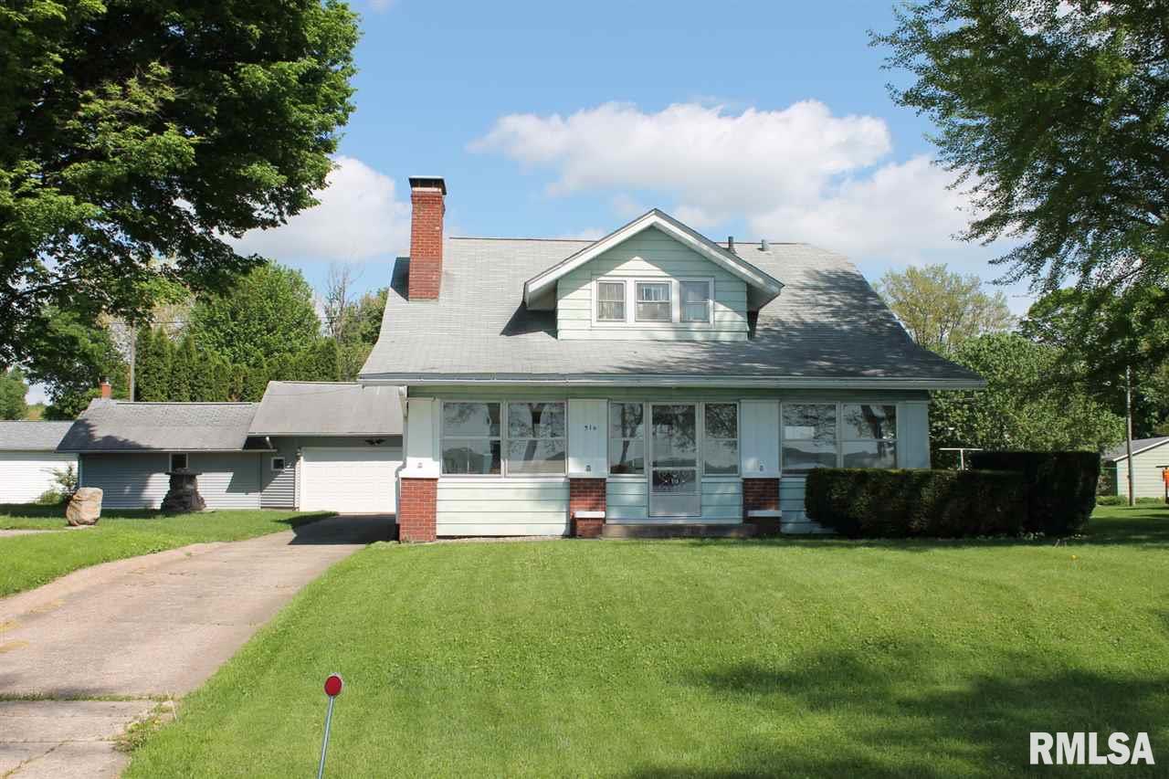 516 1st Street Hampton, IL 61256 - Photo 1 of 23 Gallery Image 1