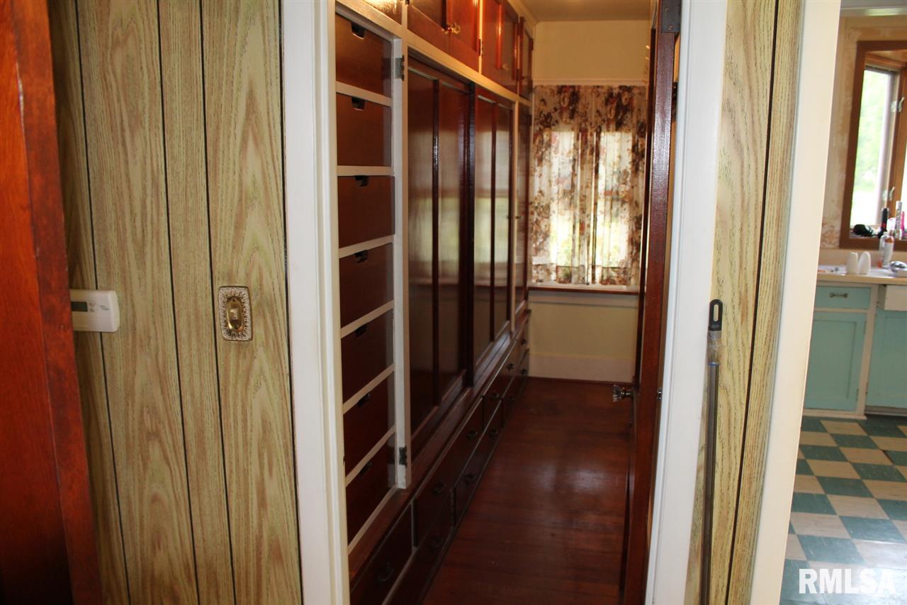516 1st Street Hampton, IL 61256 - Photo 18 of 23 Gallery Image 18