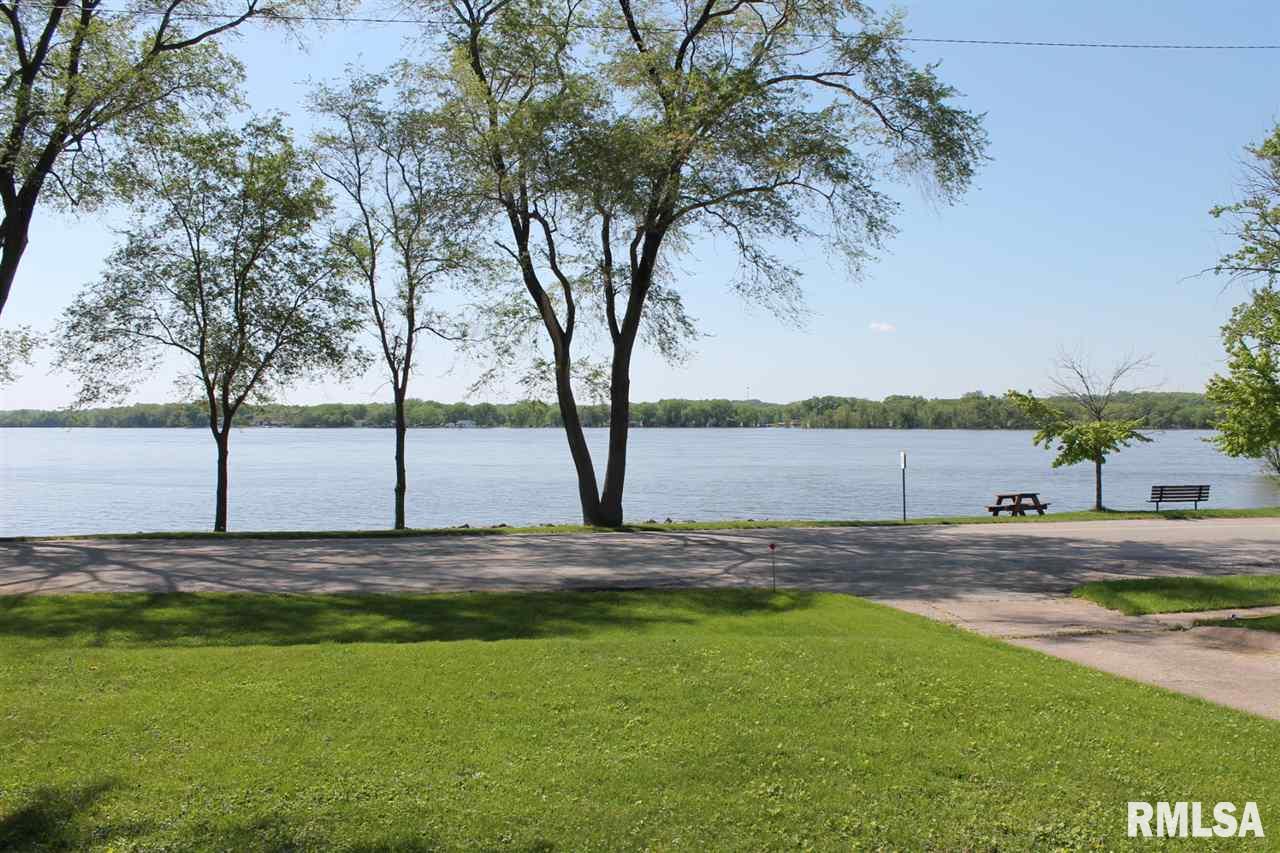 516 1st Street Hampton, IL 61256 - Photo 3 of 23 Gallery Image 3