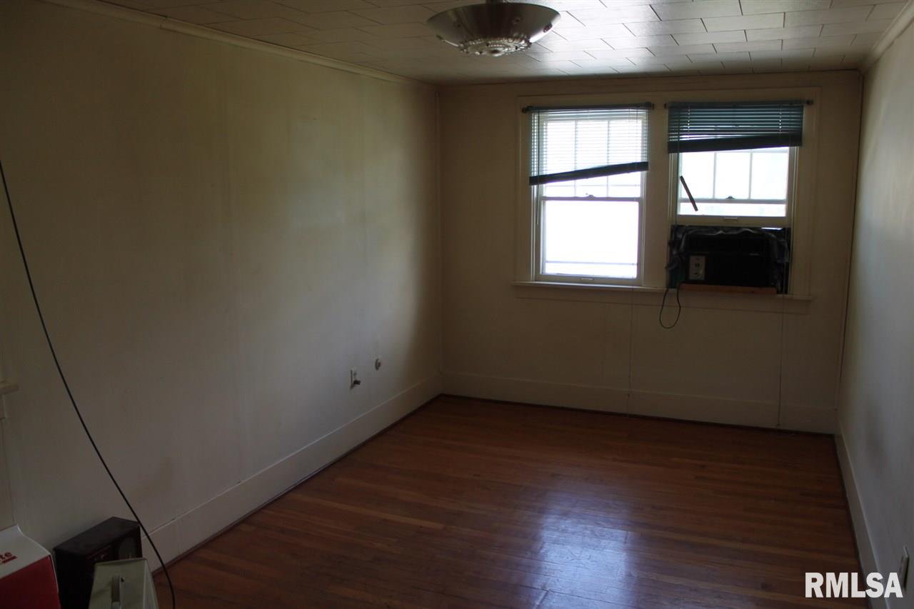 516 1st Street Hampton, IL 61256 - Photo 7 of 23 Gallery Image 7