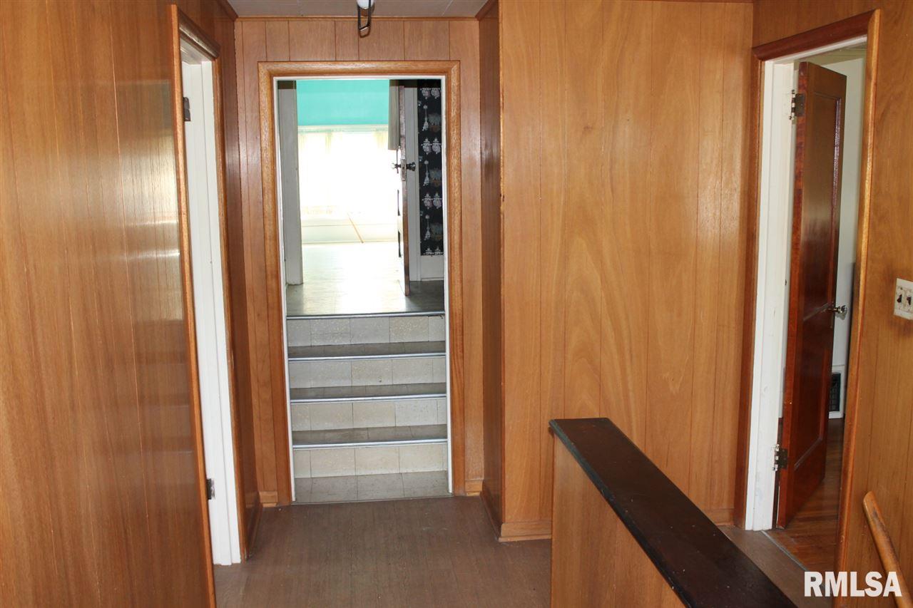 516 1st Street Hampton, IL 61256 - Photo 9 of 23 Gallery Image 9