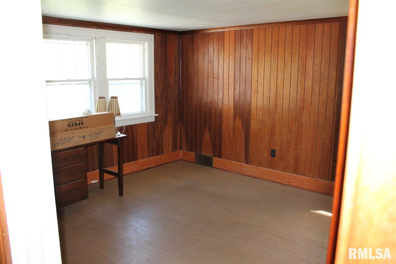 516 1st Street Hampton, IL 61256 - Photo 10 of 23 Gallery Image 10