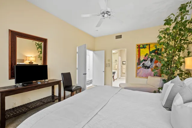 $7,500 | 461 Desert Holly Drive, Palm Desert, CA 92211