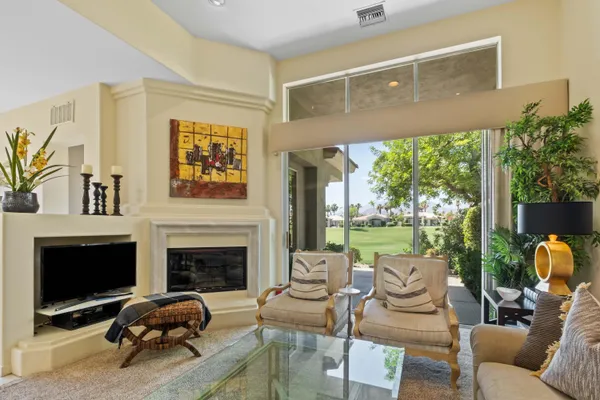 $7,000 | 461 Desert Holly Drive, Palm Desert, CA 92211