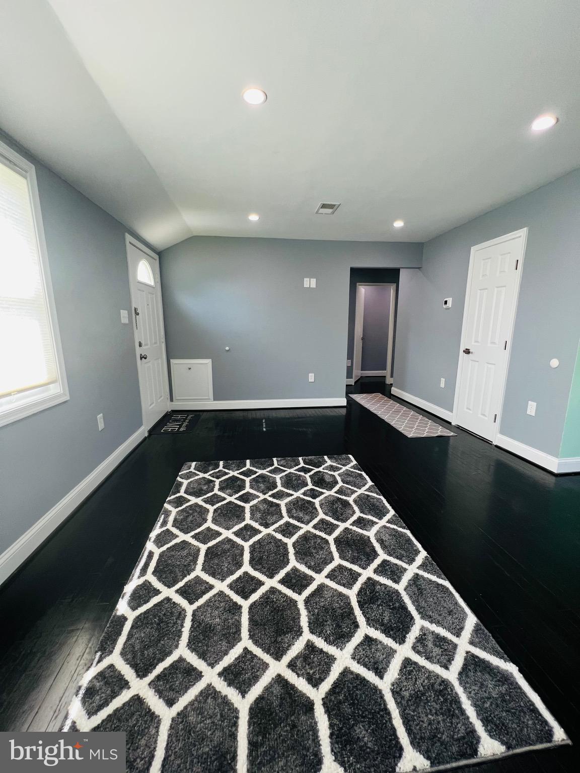 12839 Flack Street Silver Spring, MD 20906 - Photo 5 of 33