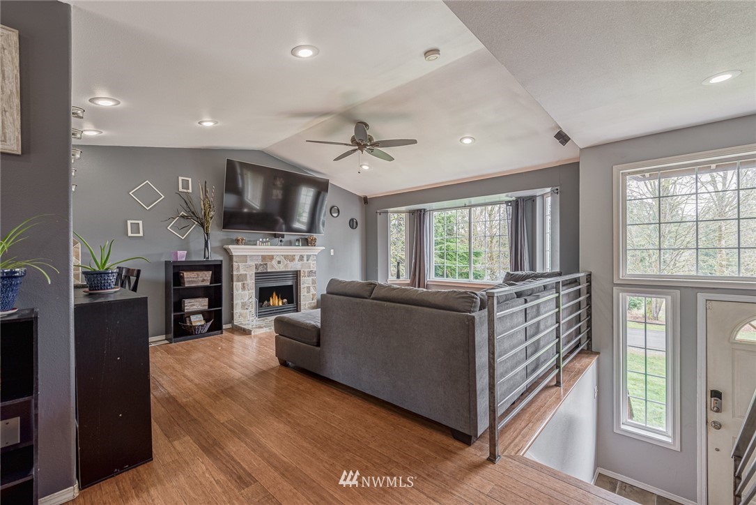 8008 Skinner Road Granite Falls, WA 98252 - Photo 5 of 33