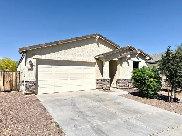$2,100 | 18428 Puget Avenue, Waddell, AZ 85355