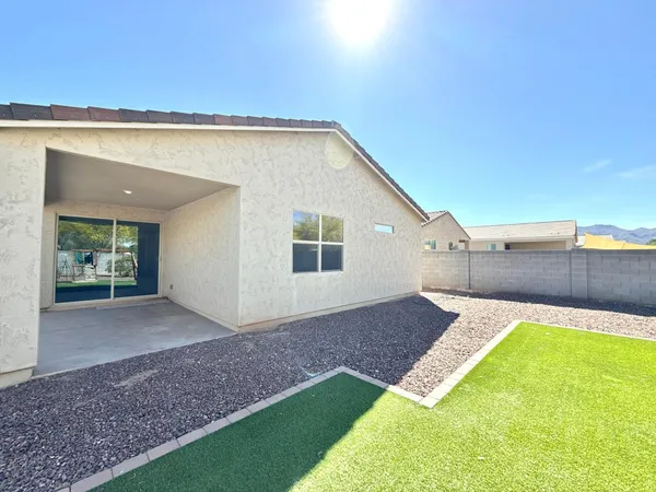 $2,100 | 18428 Puget Avenue, Waddell, AZ 85355
