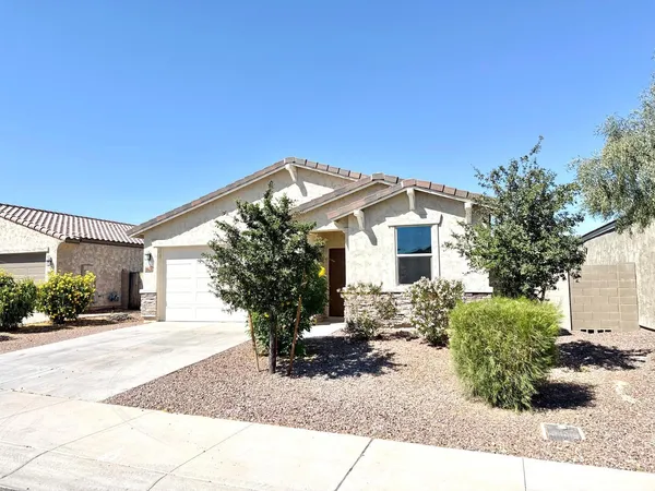$2,100 | 18428 Puget Avenue, Waddell, AZ 85355
