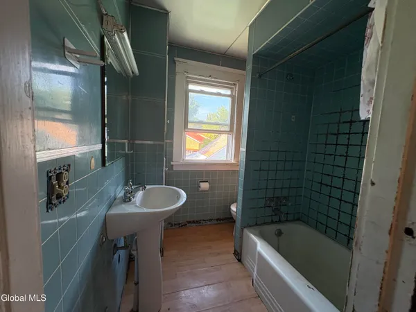 $224,999 | 1 Elm Street, Granville, NY 12832