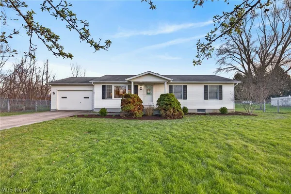 $239,900 | 16801 Kinsman Road, Middlefield, OH 44062