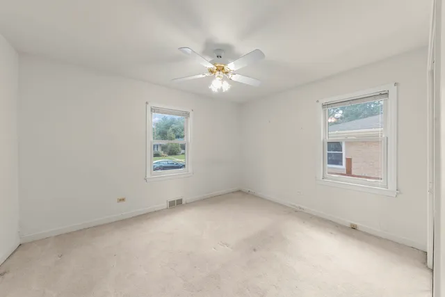 $399,900 | 8950 Ewing Avenue, Evanston, IL 60203