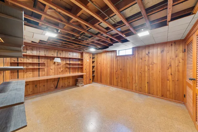 $399,900 | 8950 Ewing Avenue, Evanston, IL 60203