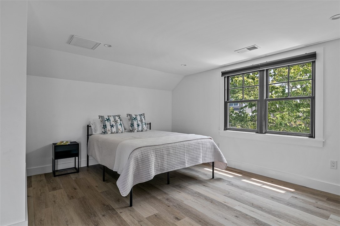 319 Riverside Street Portsmouth, RI 02871 - Photo 16 of 23