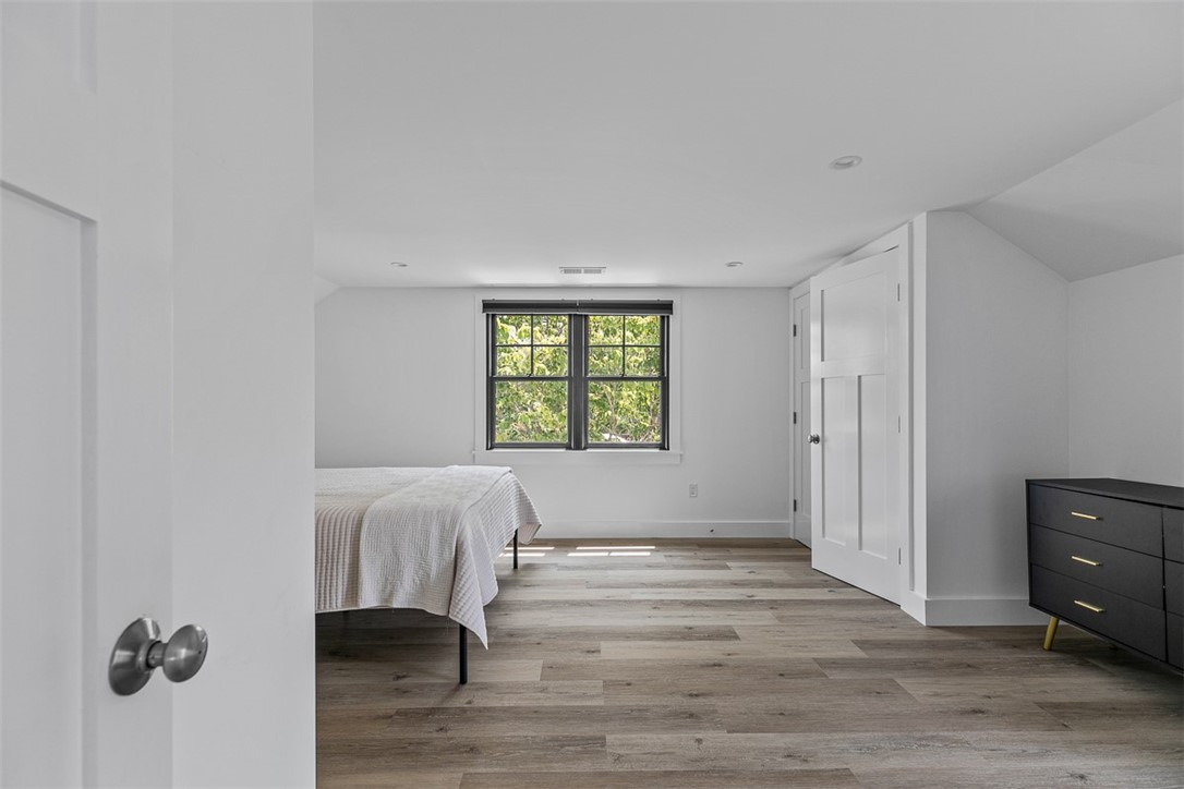 319 Riverside Street Portsmouth, RI 02871 - Photo 17 of 23