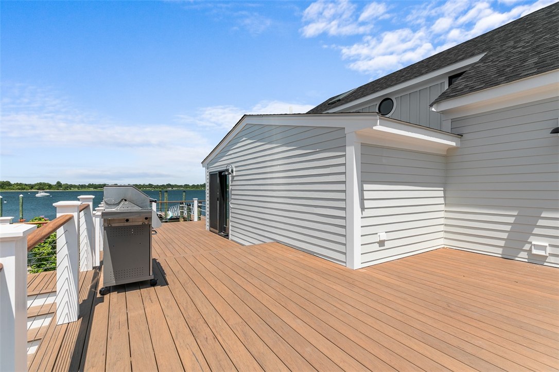 319 Riverside Street Portsmouth, RI 02871 - Photo 21 of 23