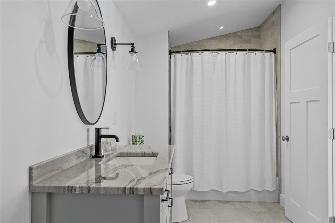 319 Riverside Street Portsmouth, RI 02871 - Photo 9 of 23