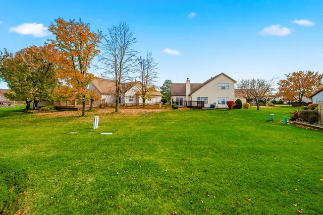 $300,000 | 21069 West Hazelnut Lane, Plainfield, IL 60544