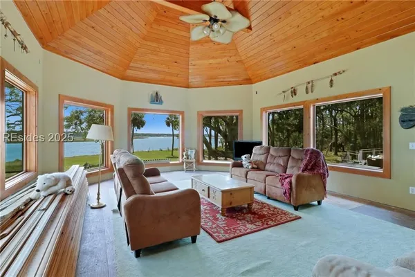 $4,990,000 | 7 Sealuna Lane, Bluffton, SC 29910