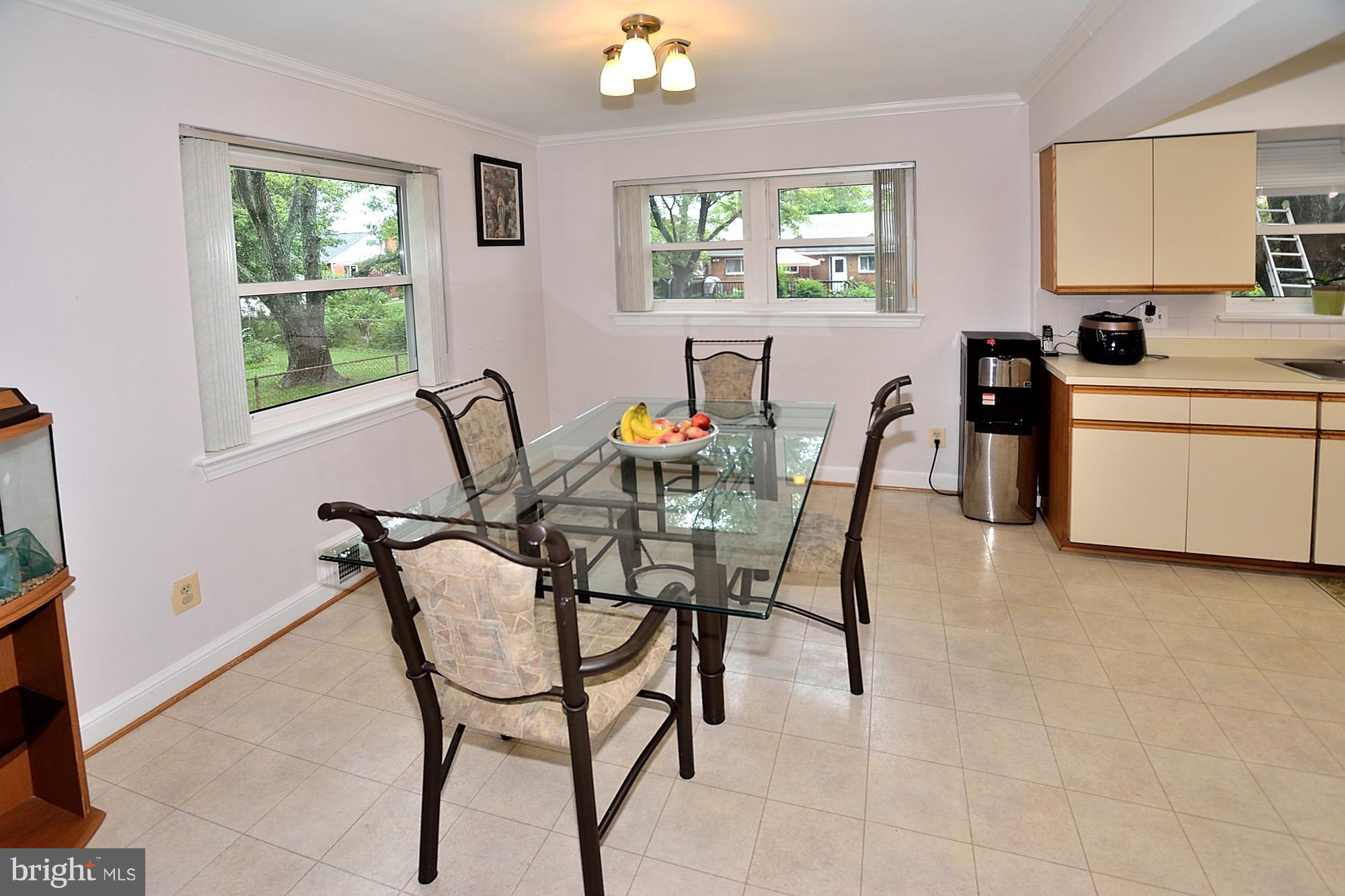 5913 Erving Street Springfield, VA 22150 - Photo 10 of 21 Interior (General)
