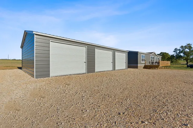 $775,000 | 5897 Old Colony Line Road, Lockhart, TX 78644