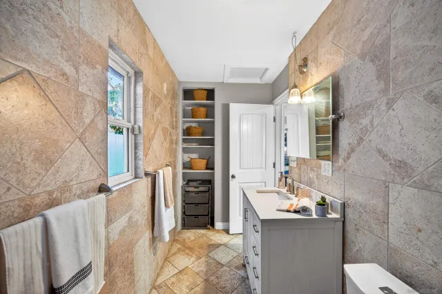 $725,000 | 530 11th Street, Imperial Beach, CA 91932