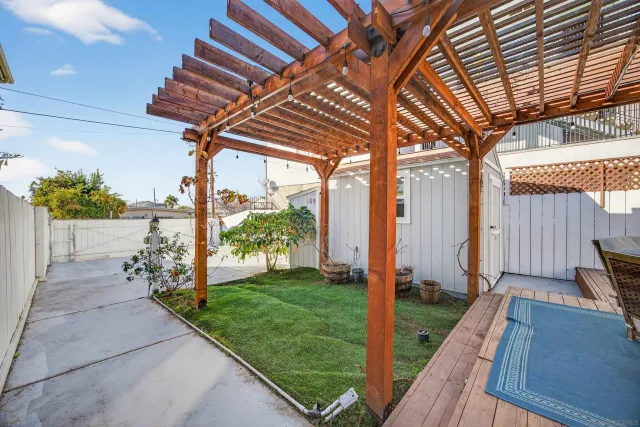 $725,000 | 530 11th Street, Imperial Beach, CA 91932