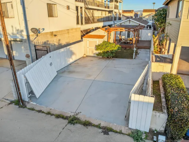 $725,000 | 530 11th Street, Imperial Beach, CA 91932