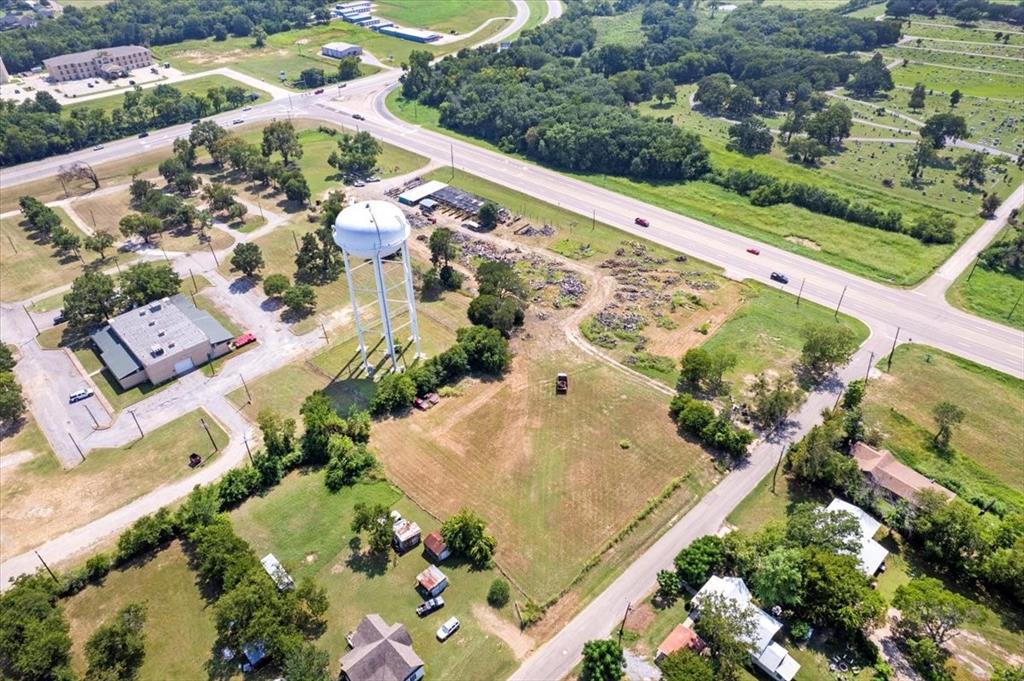 604 State Highway 121 Bonham, TX 75418 - Photo 11 of 21 an aerial view of a house