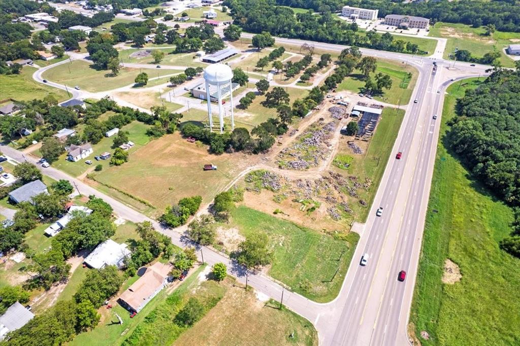 604 State Highway 121 Bonham, TX 75418 - Photo 13 of 21 an aerial view of a house