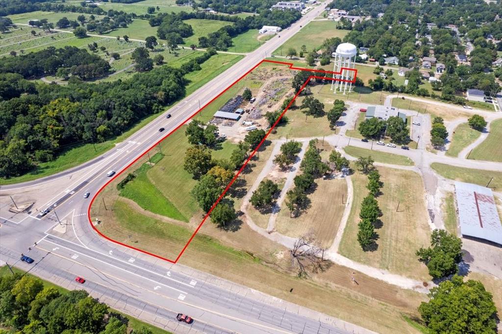 604 State Highway 121 Bonham, TX 75418 - Photo 5 of 21 an aerial view of a residential houses with outdoor space