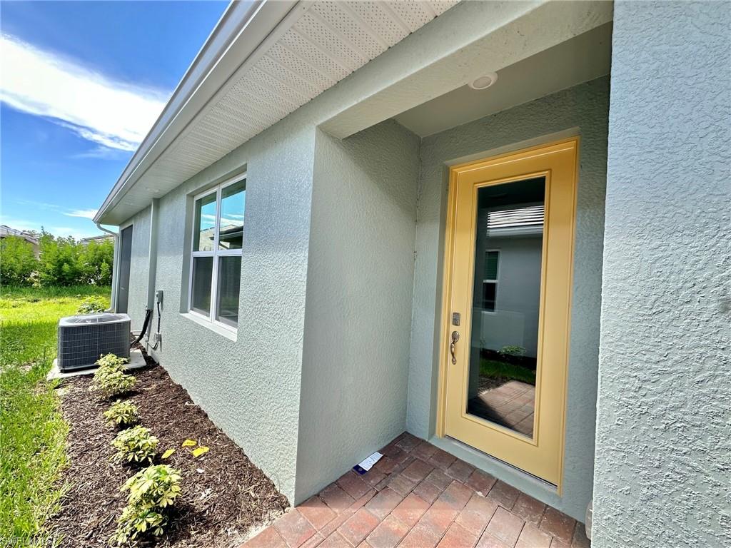 881 Enbrook Loop Naples, FL 34114 - Photo 3 of 31