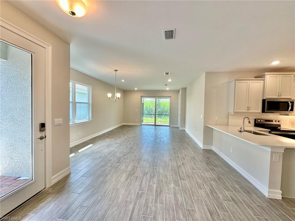 881 Enbrook Loop Naples, FL 34114 - Photo 6 of 31