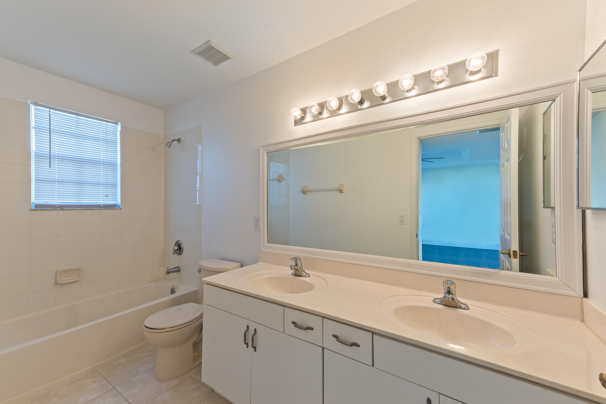 3232 Bollard Road West Palm Beach, FL 33411 - Photo 14 of 33 Master Bathroom