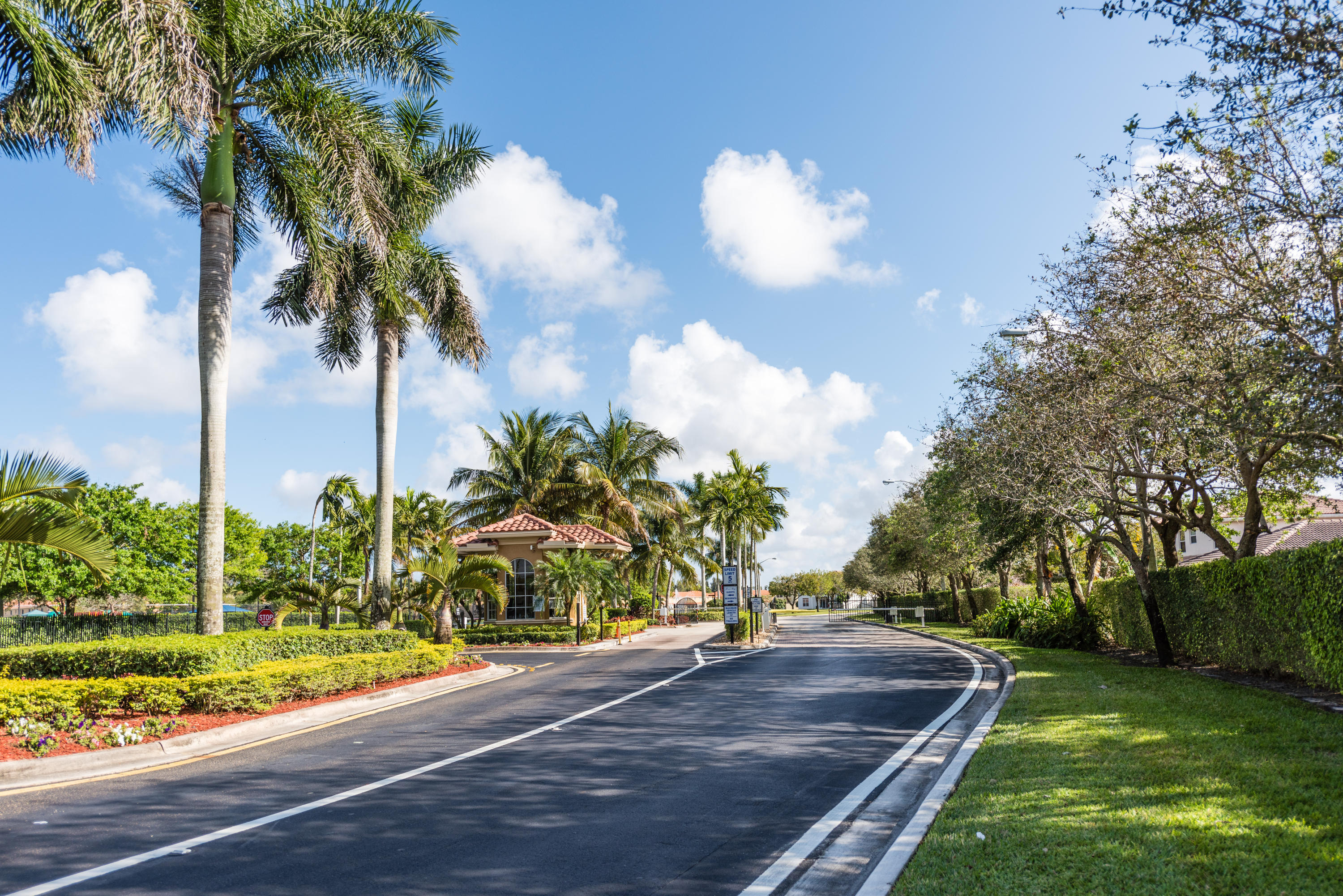 3232 Bollard Road West Palm Beach, FL 33411 - Photo 31 of 33 Gatehouse2
