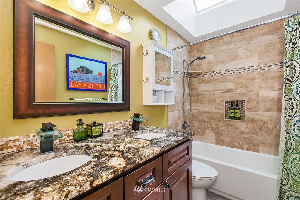 3316 210th Street Southeast Bothell, WA 98021 - Photo 15 of 20