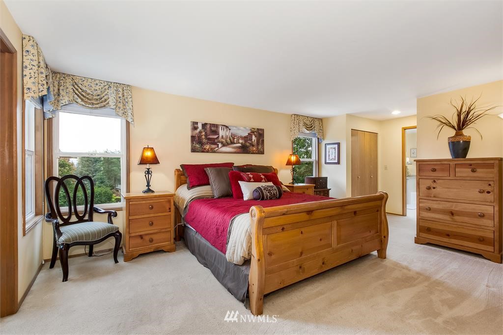 3316 210th Street Southeast Bothell, WA 98021 - Photo 10 of 20