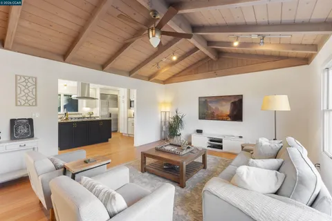 $1,890,000 | 15 Aspinwall Court, Orinda, CA 94563