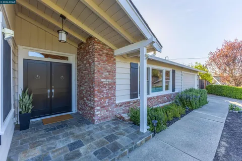 $1,890,000 | 15 Aspinwall Court, Orinda, CA 94563