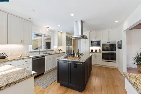 $1,890,000 | 15 Aspinwall Court, Orinda, CA 94563