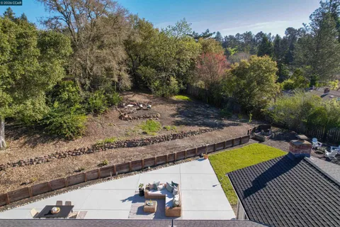 $1,890,000 | 15 Aspinwall Court, Orinda, CA 94563
