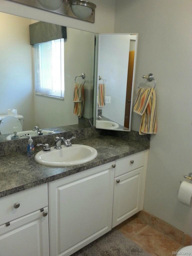 33293 Mulvey Road Fraser, MI 48026 - Photo 17 of 29 20140601_164807_resized.jpg