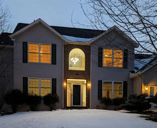 $789,900 | 2888 Eagle Valley Drive, Woodbury, MN 55129