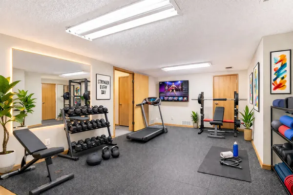 $740,000 | 2888 Eagle Valley Drive, Woodbury, MN 55129